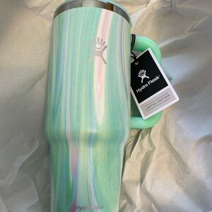Hydro Flask 40 oz Stainless Steel Travel Tumbler in Jelly Swirl Green